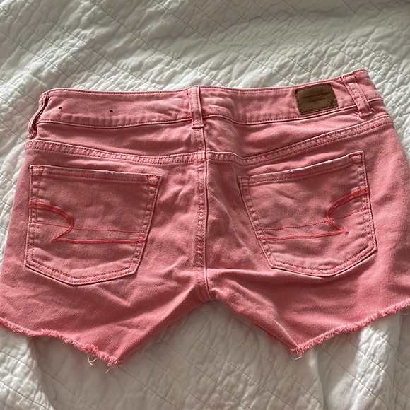 Light pink American eagle jean shorts - Picture 2 of 2